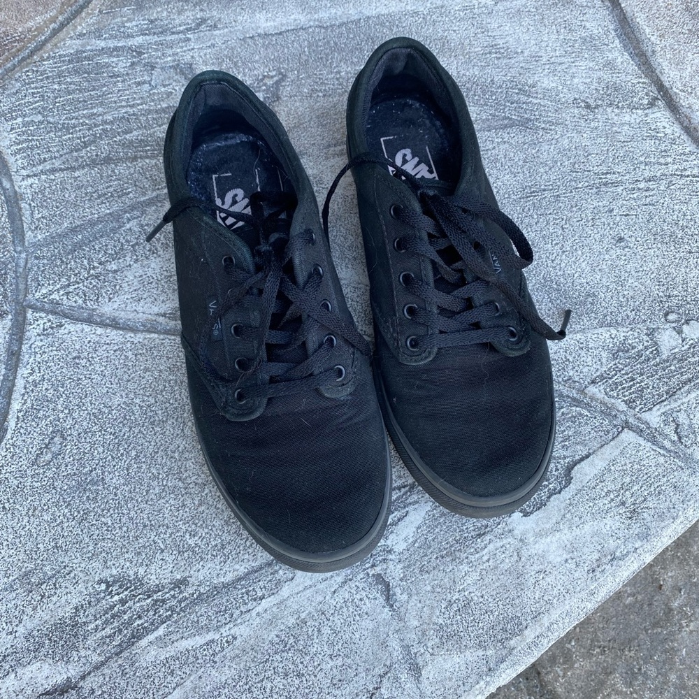 Vans Black Sneakers Classic Low-Top Design